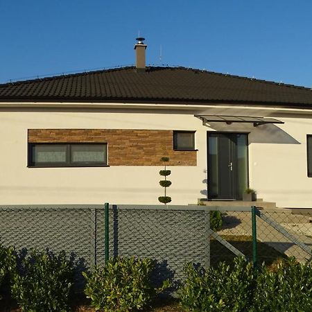 Jenny Home Mojmírovce Dış mekan fotoğraf